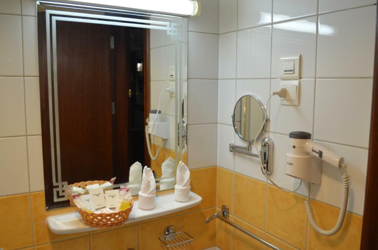 אל-מדינה Rotana Al Mesk Hotel מראה חיצוני תמונה